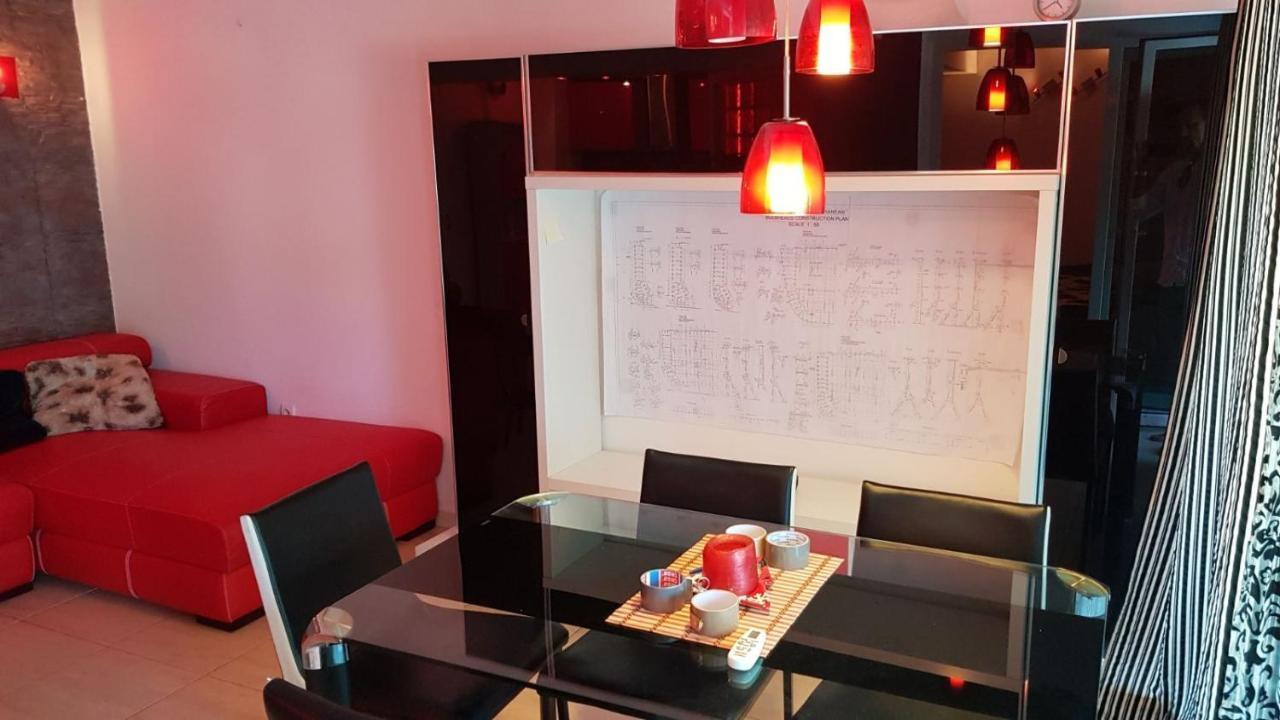 Apartment Piano Bar Holidays *